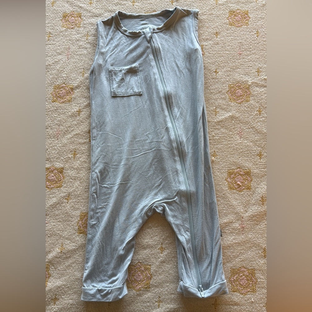 Kyte baby sleeveless zippered romper in steel